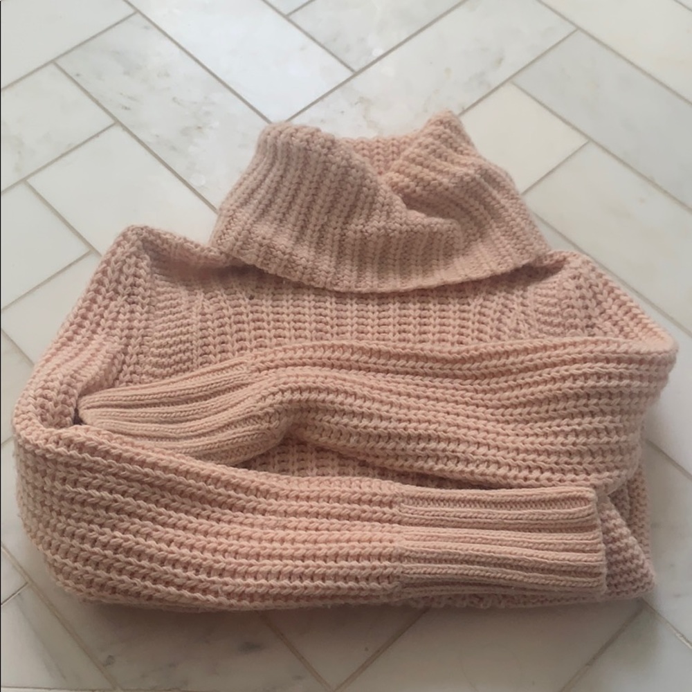 Pink Sweater - Picture 2 of 3